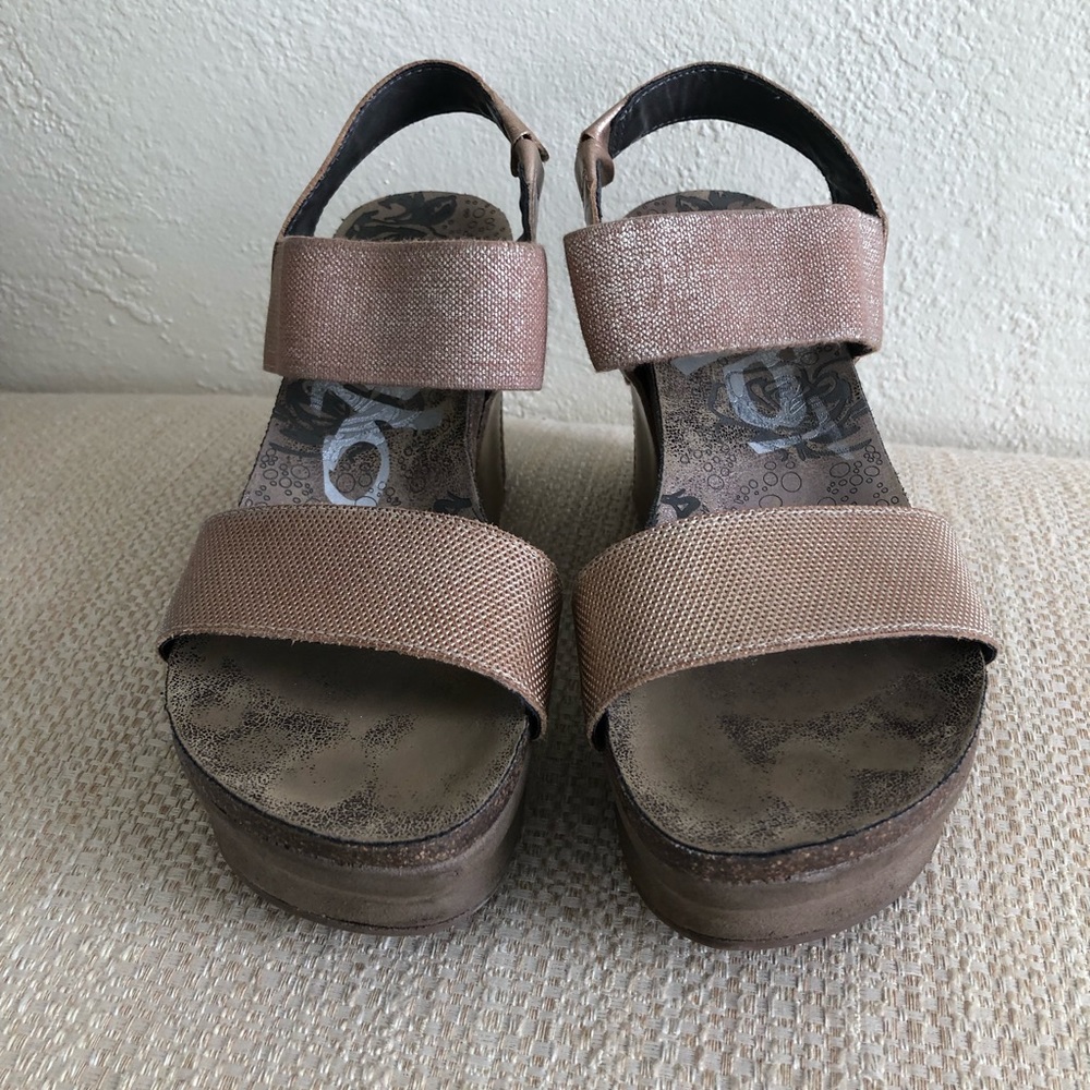 OTBP wedge sandals. Great condition!